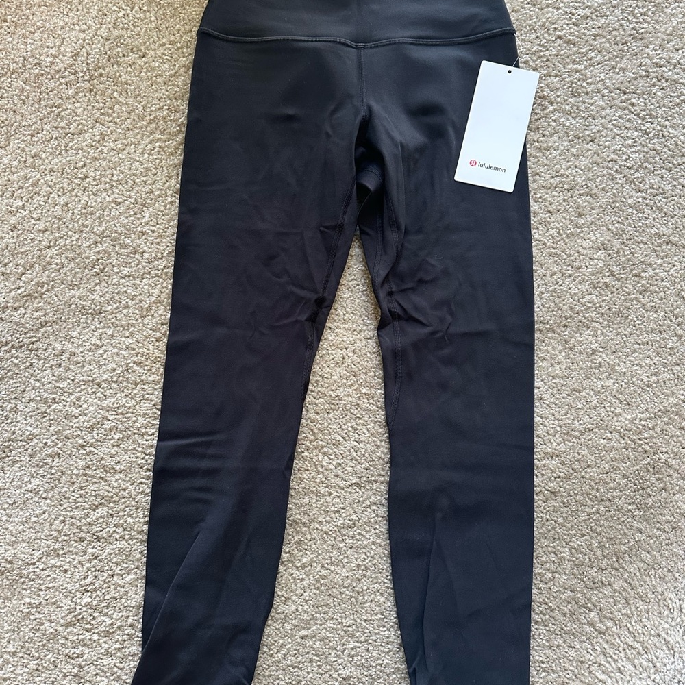 NWT lululemon athletica Black Leggings, Size 6